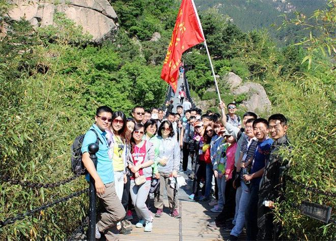 “樹五四旗幟，展青年風采”登山活動(圖3)