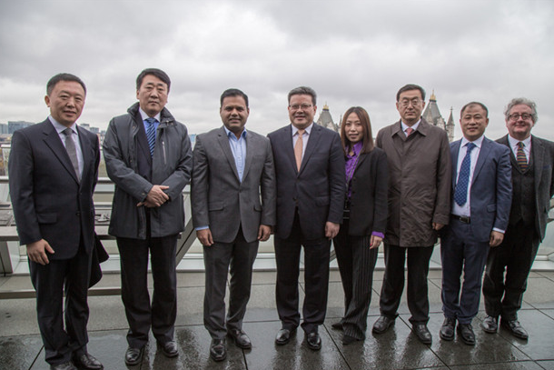 青島市長孟凡利對德才集團英國DC-HD設(shè)計院走訪調(diào)研(圖6) 青島市長孟凡利對德才集團英國DC-HD設(shè)計院走訪調(diào)研(圖6)