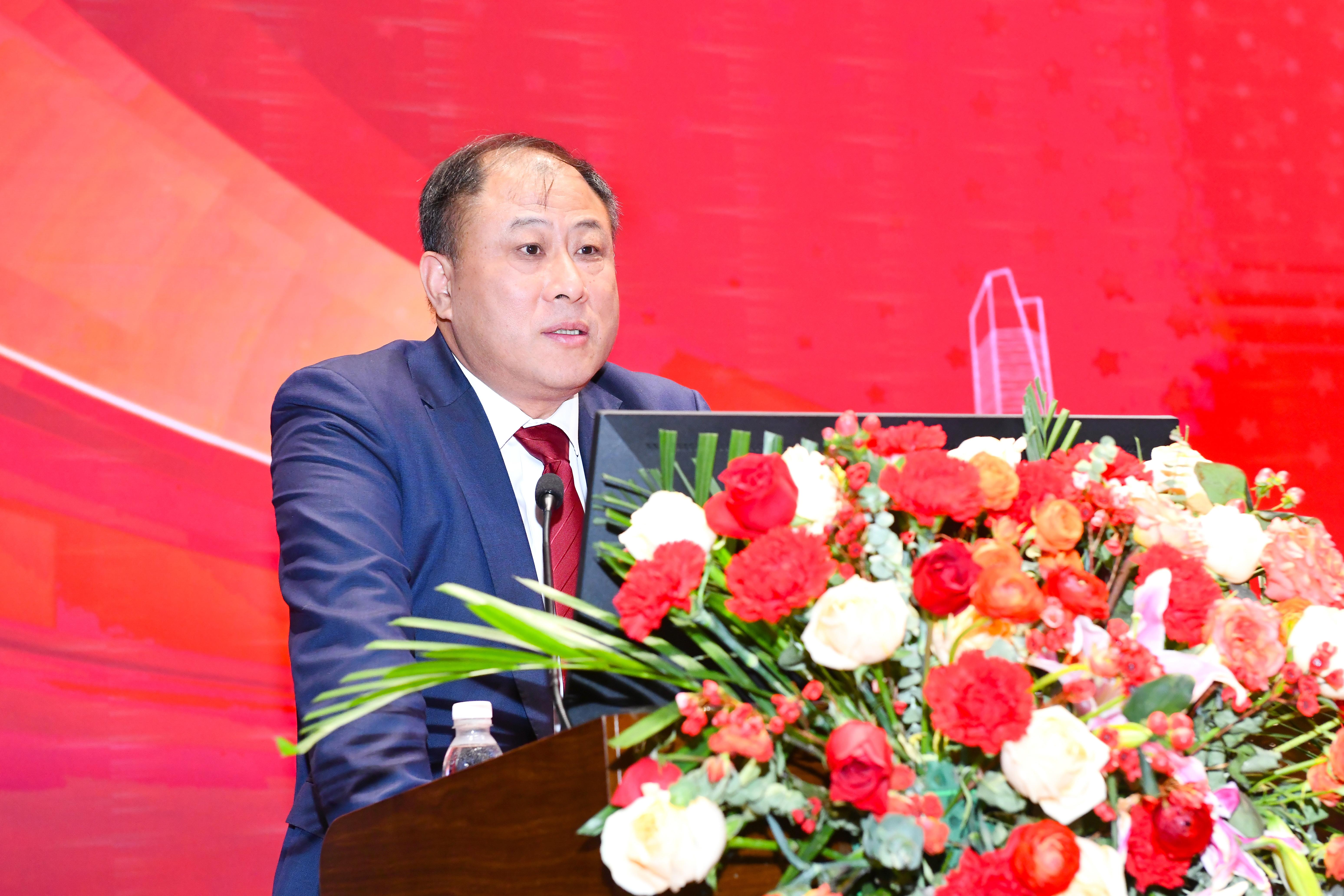 向陽(yáng)而生，破局進(jìn)取 | 中建聯(lián)合2023年度總結(jié)表彰暨2024年迎新大會(huì)勝利召開(圖1)