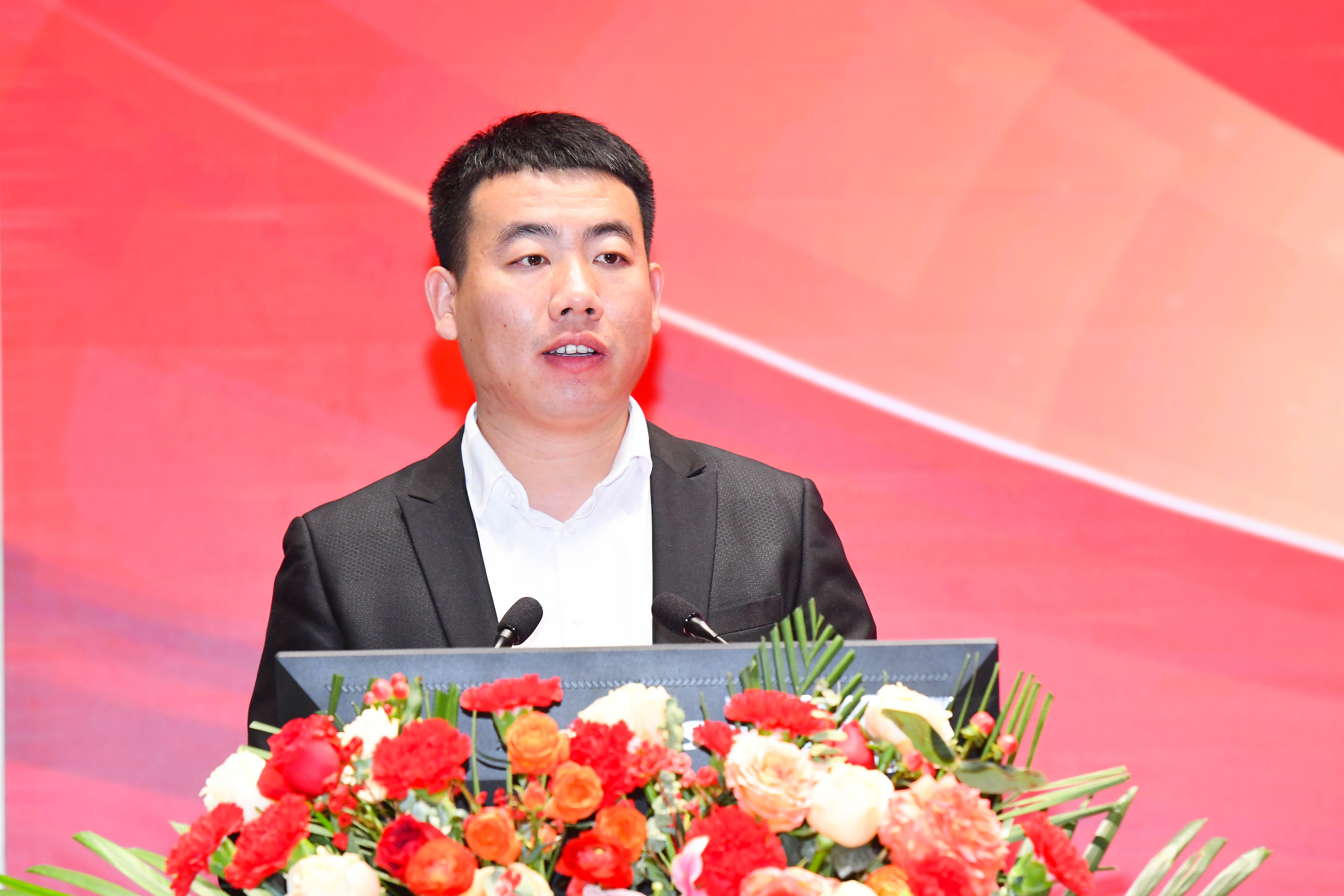 向陽(yáng)而生，破局進(jìn)取 | 中建聯(lián)合2023年度總結(jié)表彰暨2024年迎新大會(huì)勝利召開(圖41)